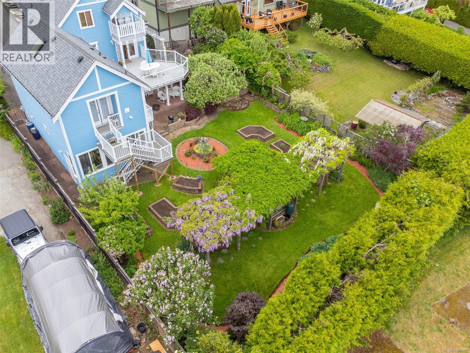 437 Davis Rd - 68