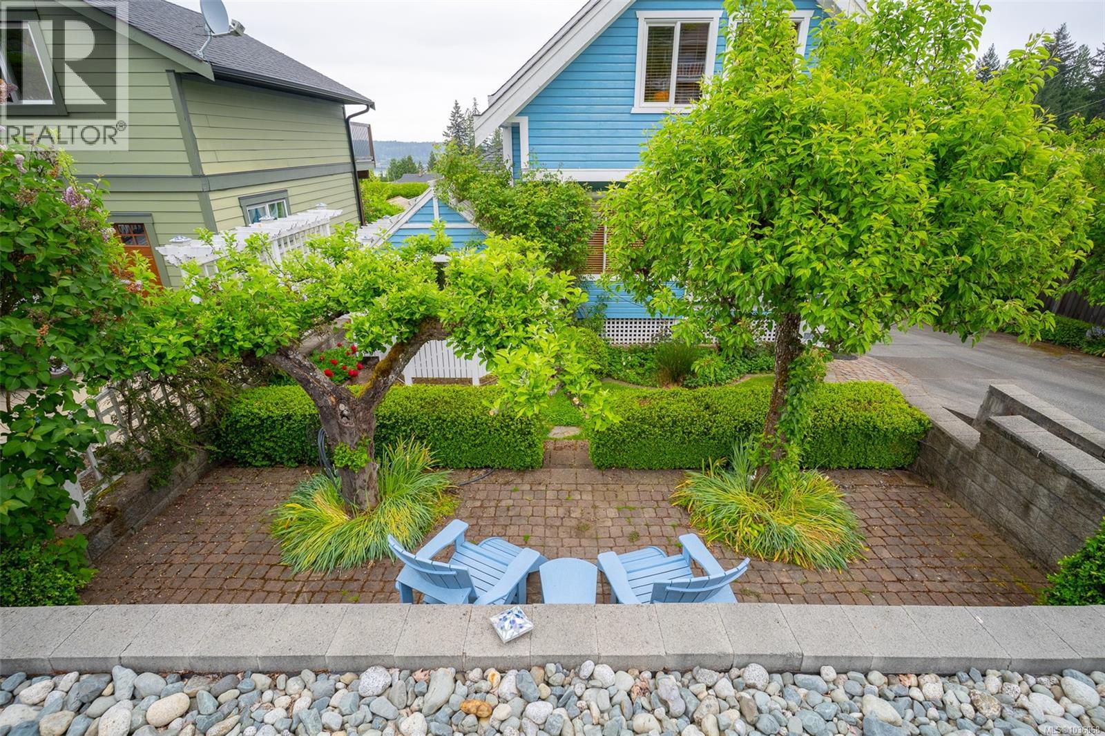 437 Davis Rd - 64