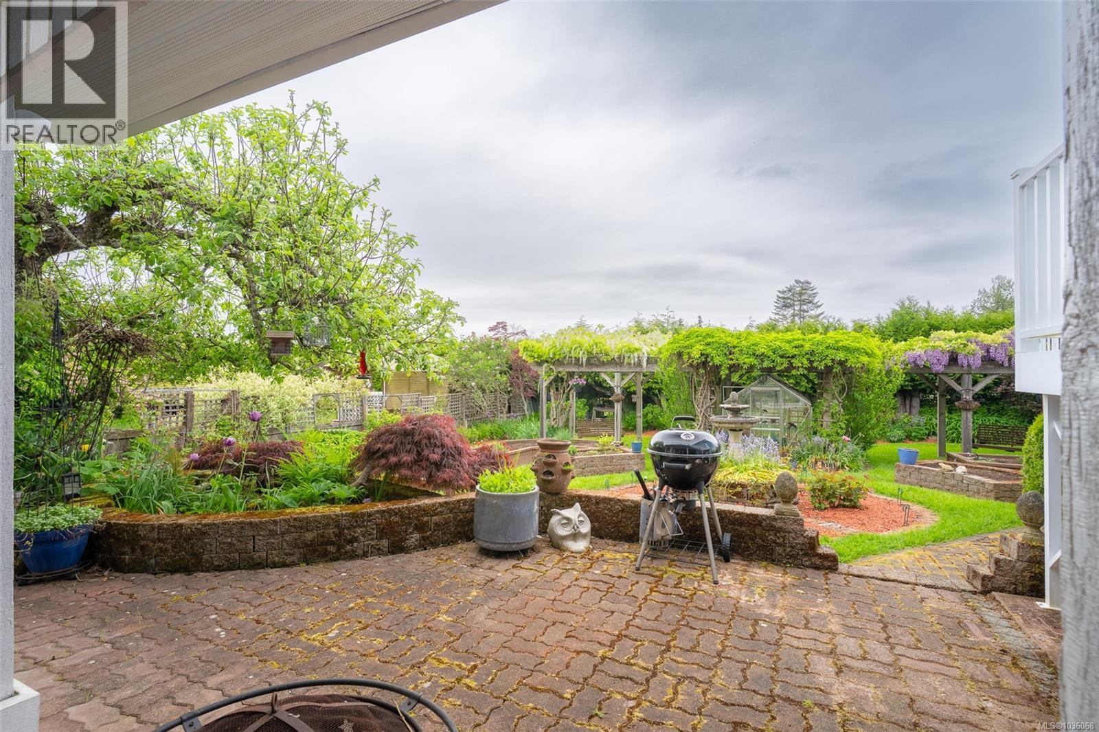 437 Davis Rd - 49