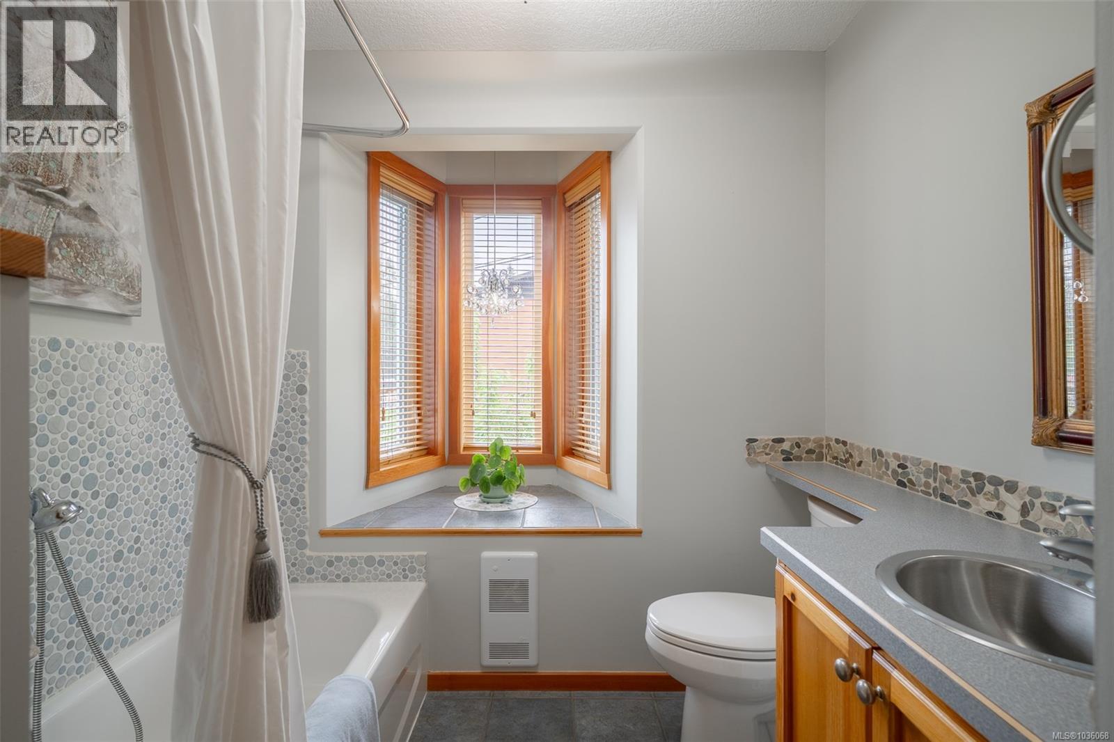 437 Davis Rd - 17