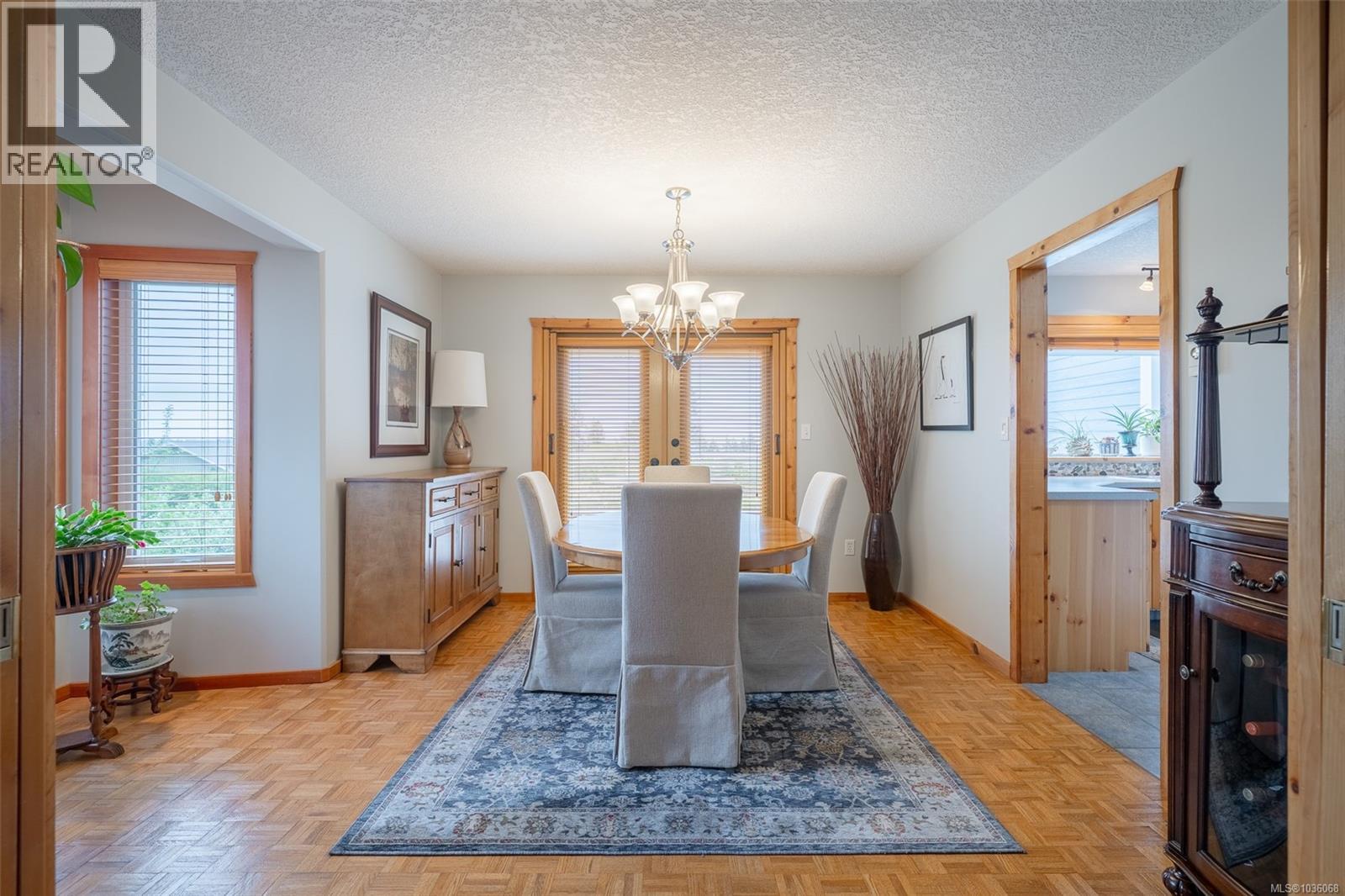 437 Davis Rd - 10
