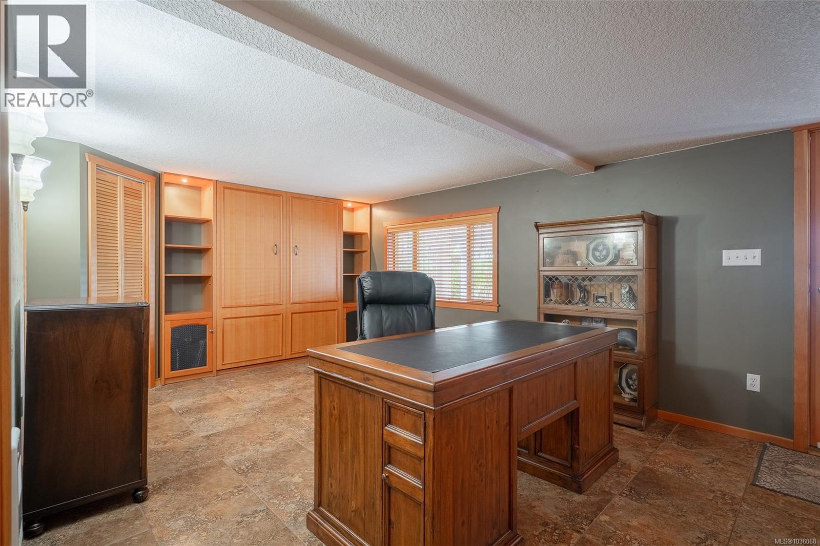 437 Davis Rd - 29