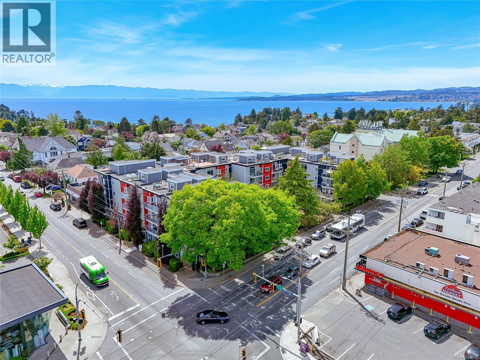 #216 1315 Esquimalt Rd - Image 2