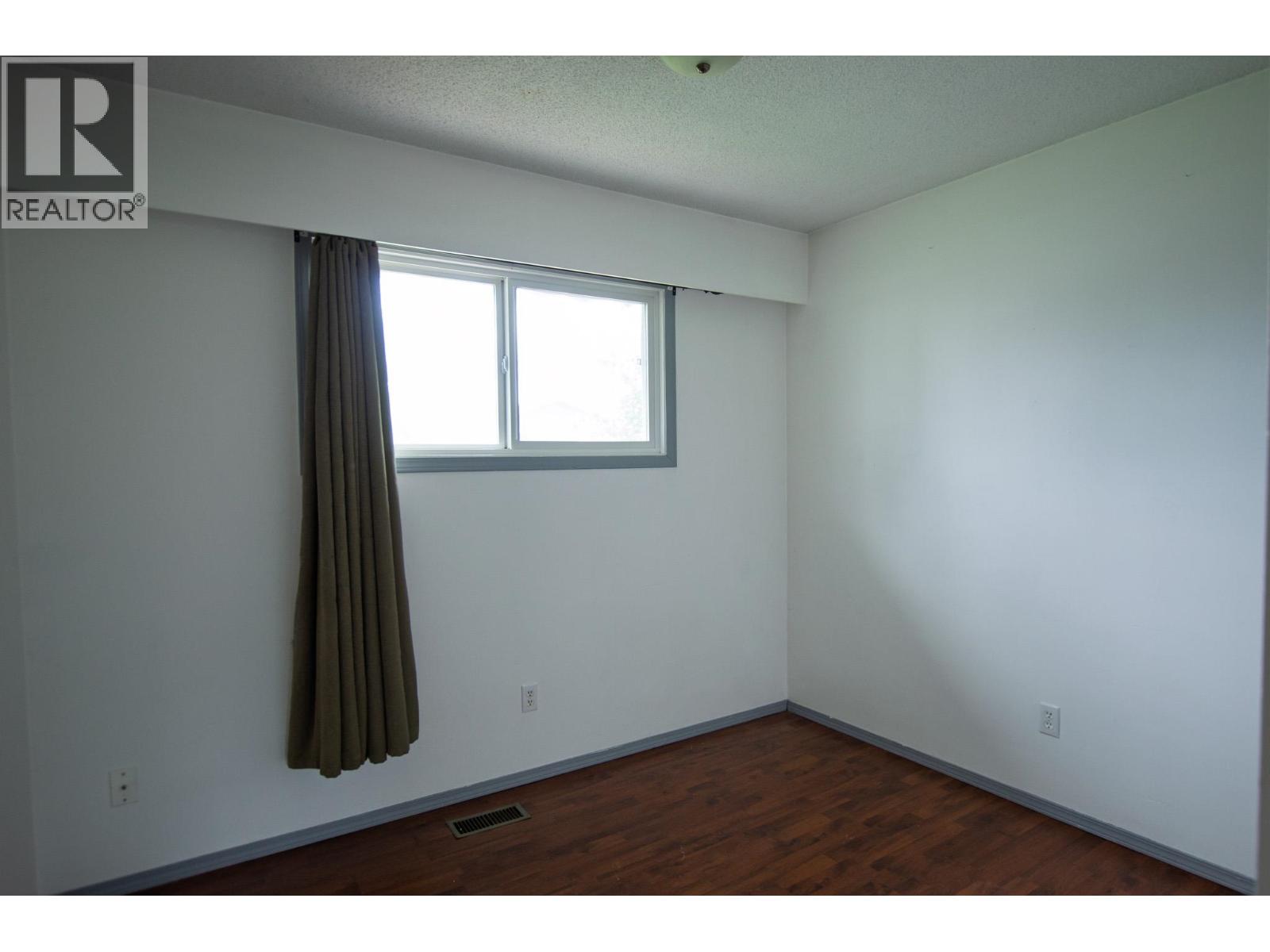 Photo 11 of 22 — 4428 URQUHART CRESCENT · Prince George, BC