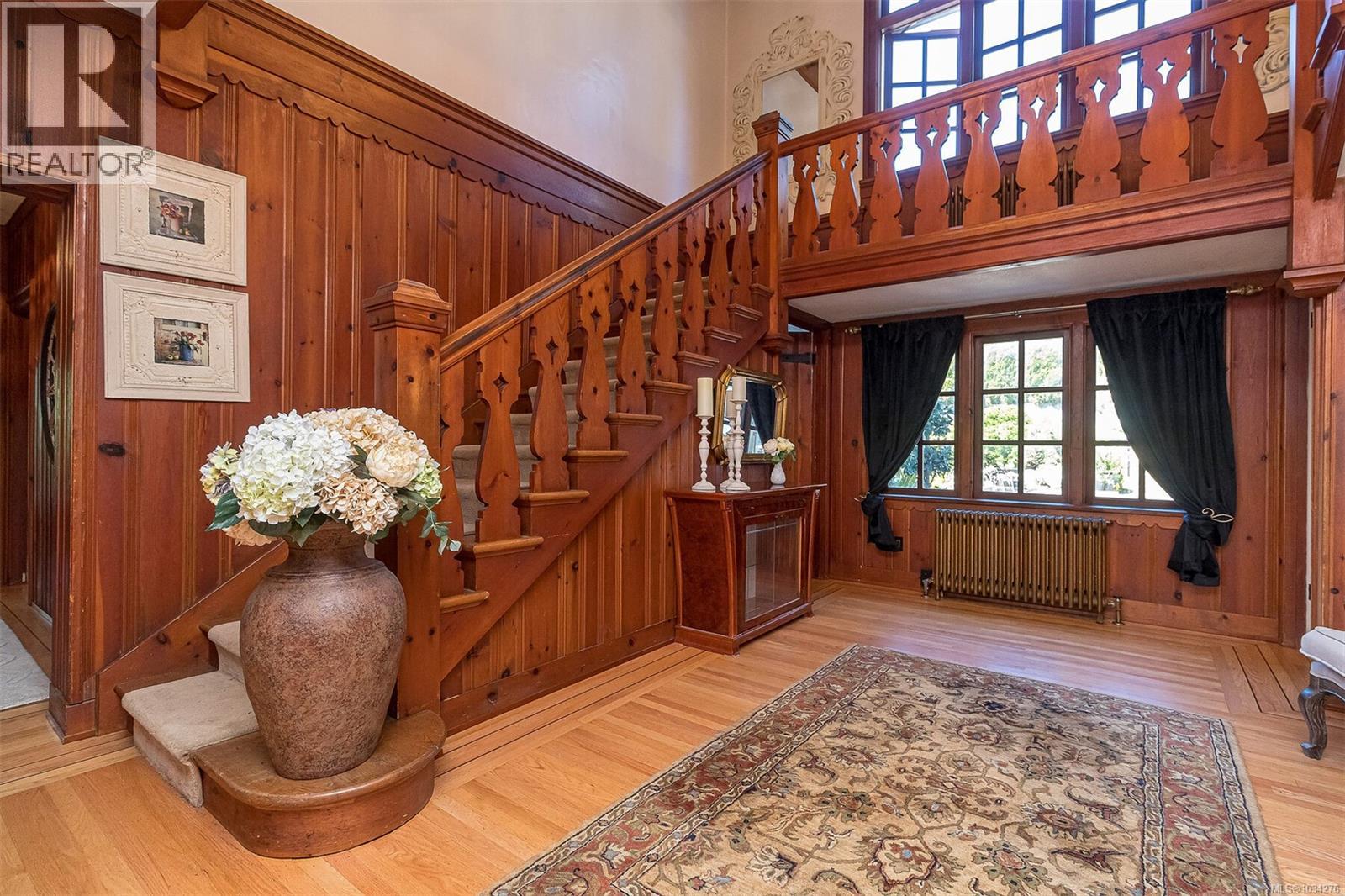  250 King George Terrace, Oak Bay