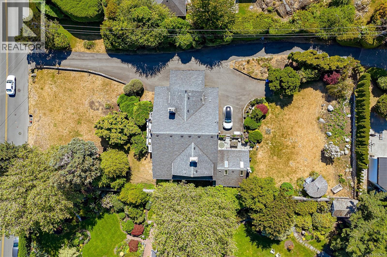  250 King George Terrace, Oak Bay