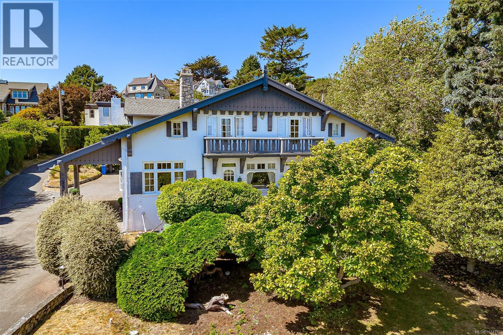 250 King George Terrace, Oak Bay