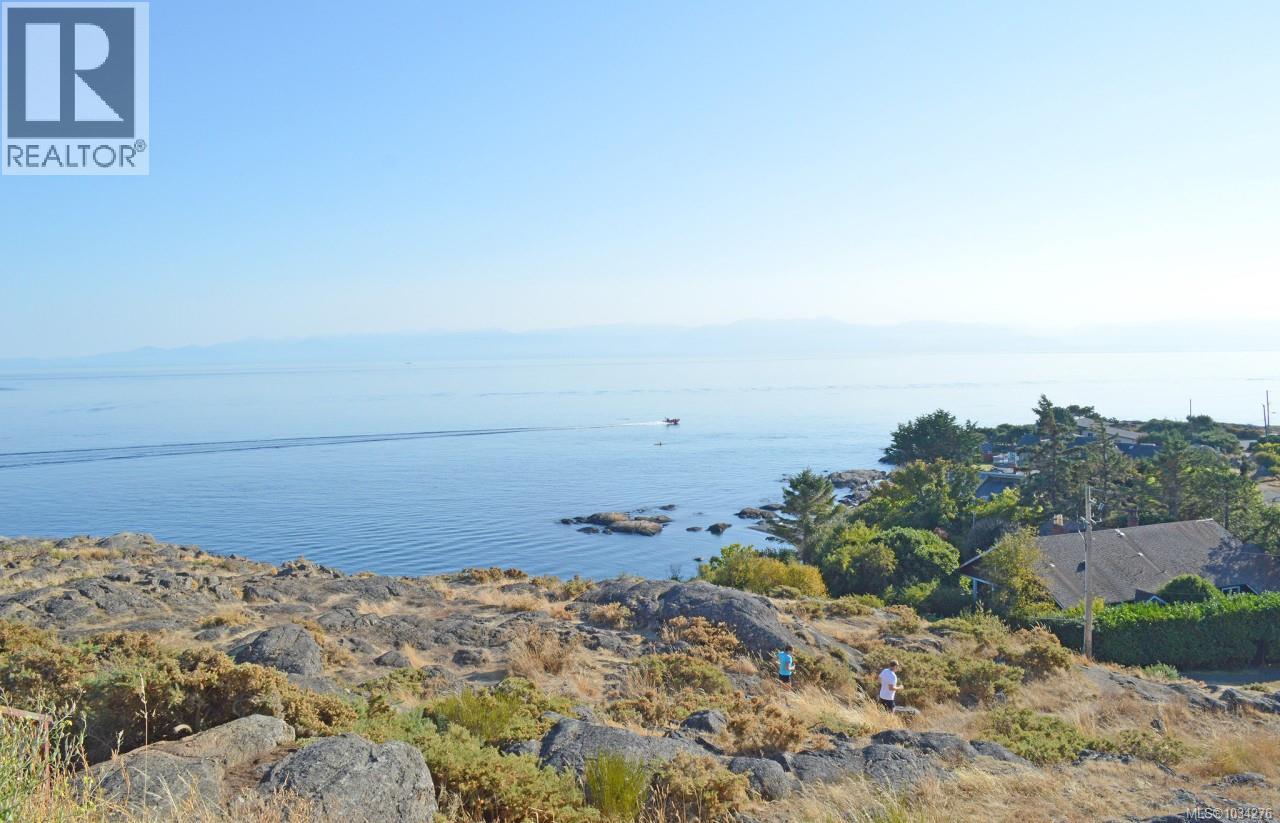  250 King George Terrace, Oak Bay