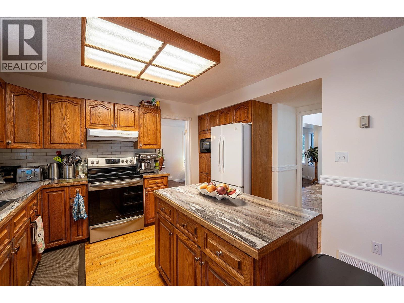 11415 92 STREET - 9