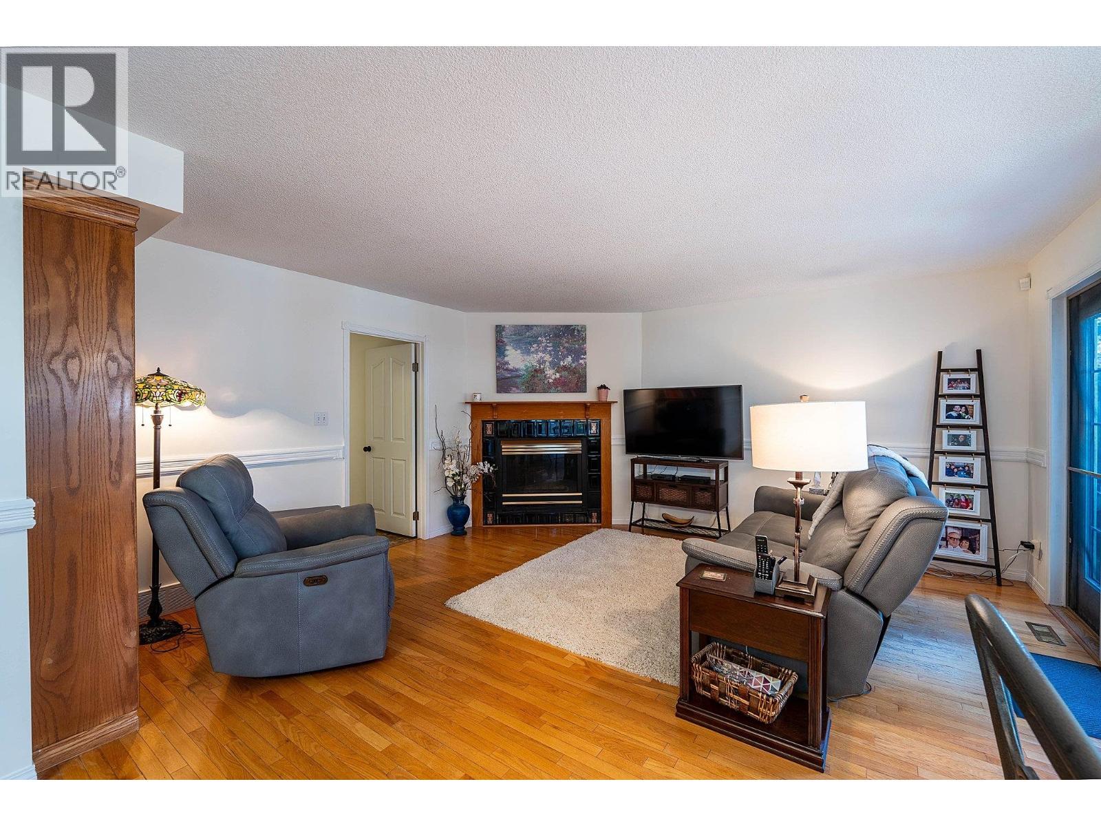 11415 92 STREET - 11