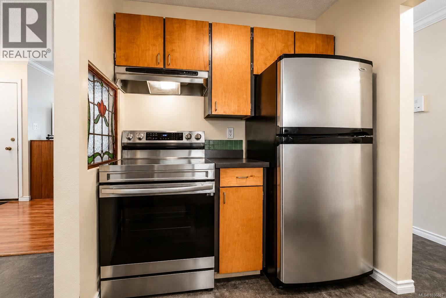 #5 1331 Johnson St - 9