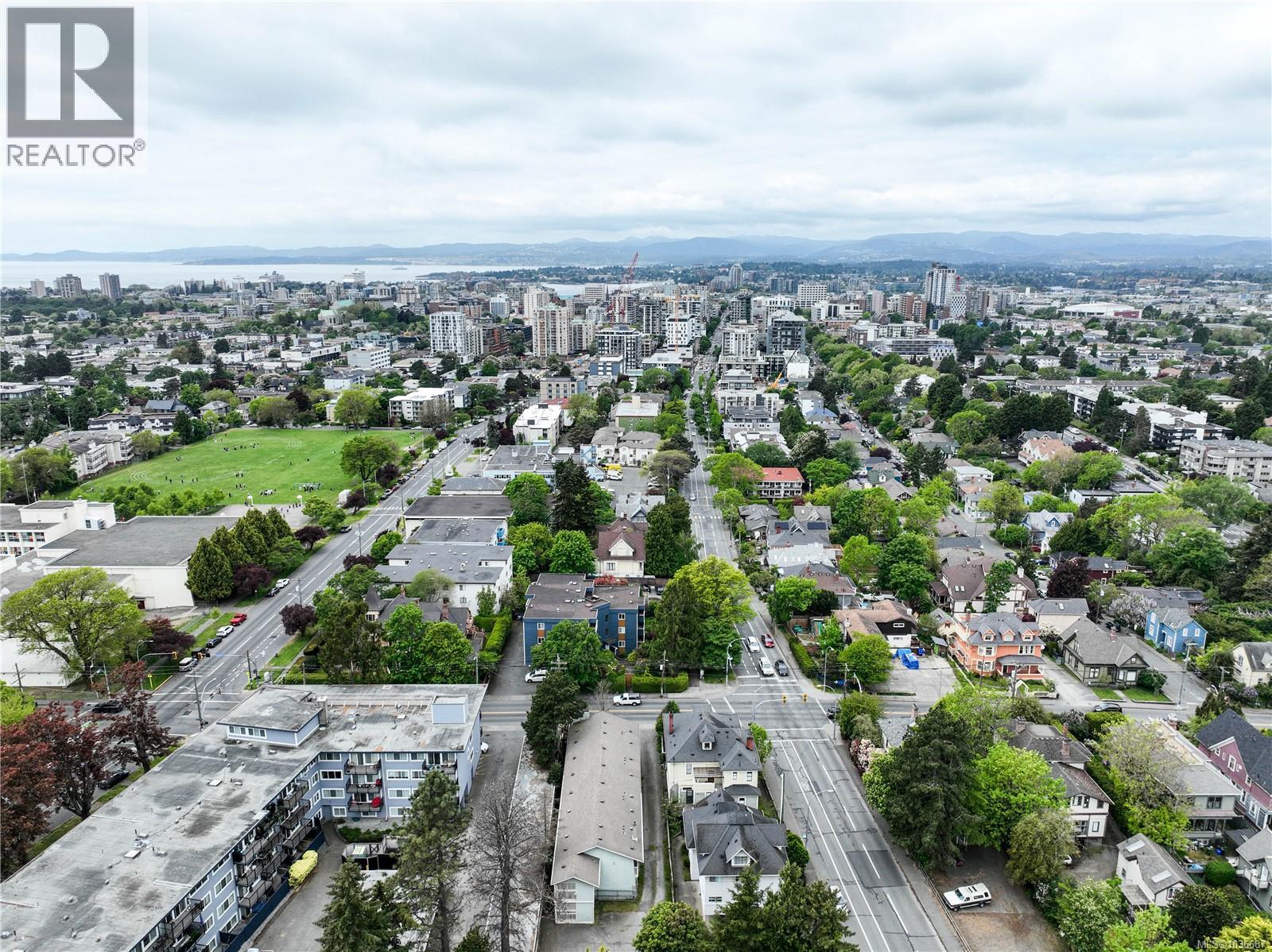 5 1331 Johnson Street, Victoria