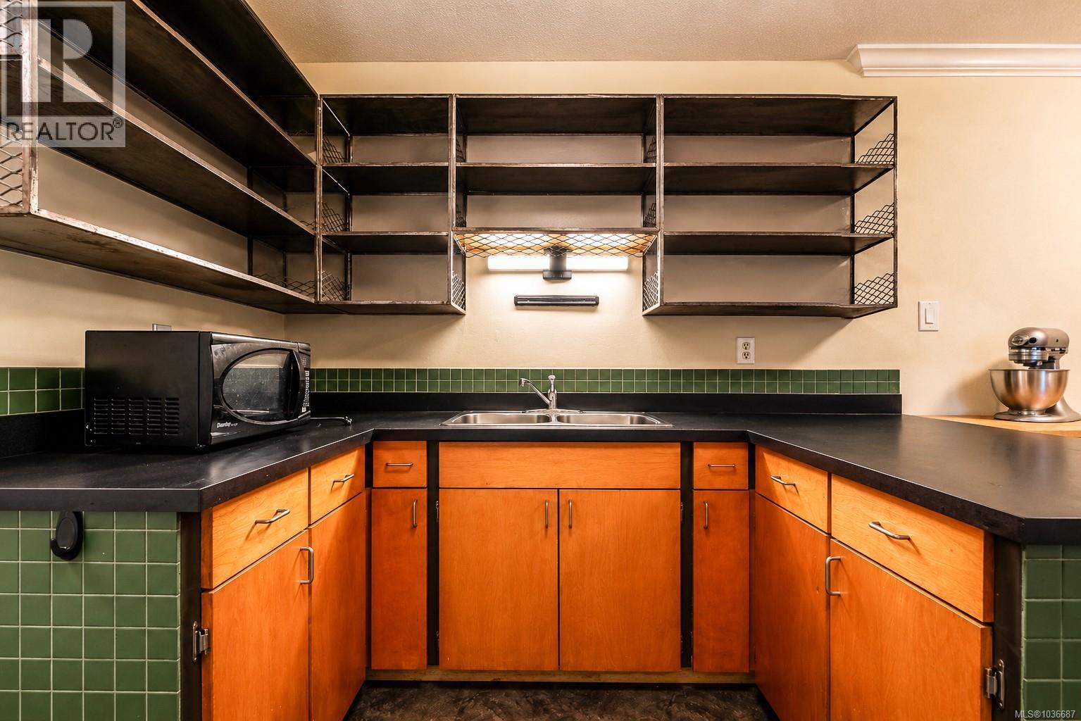 #5 1331 Johnson St - 7