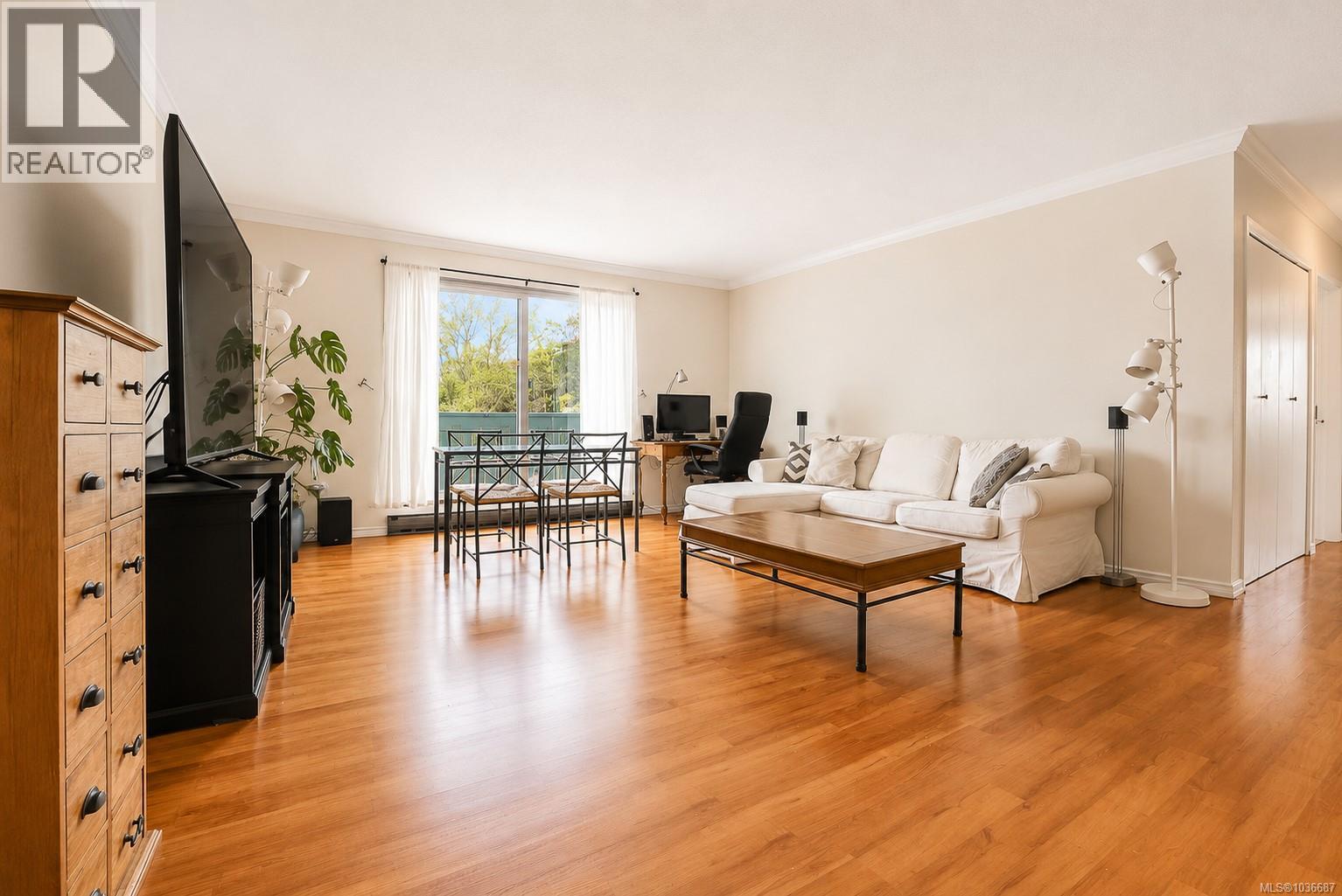 #5 1331 Johnson St - 4