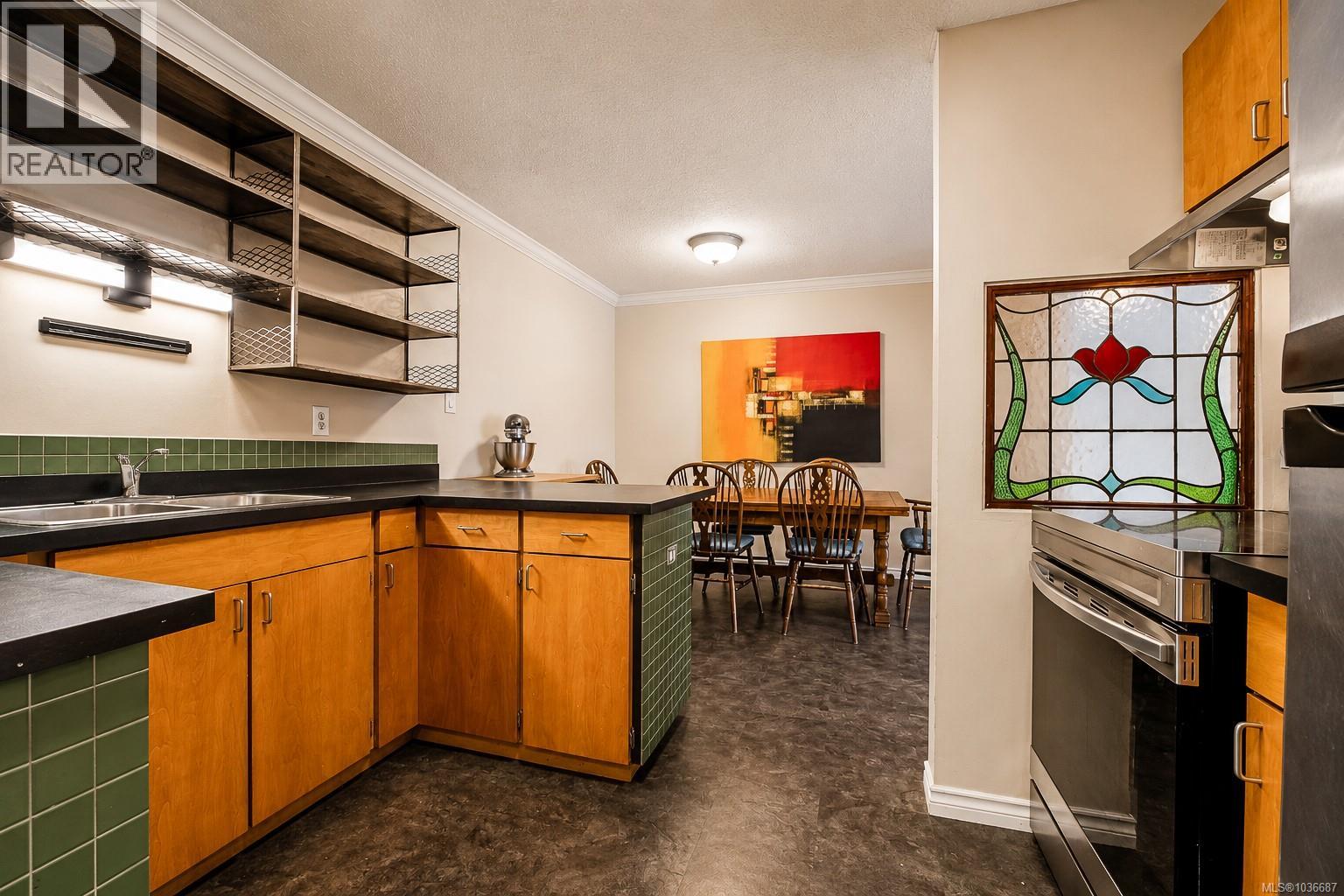 #5 1331 Johnson St - 8
