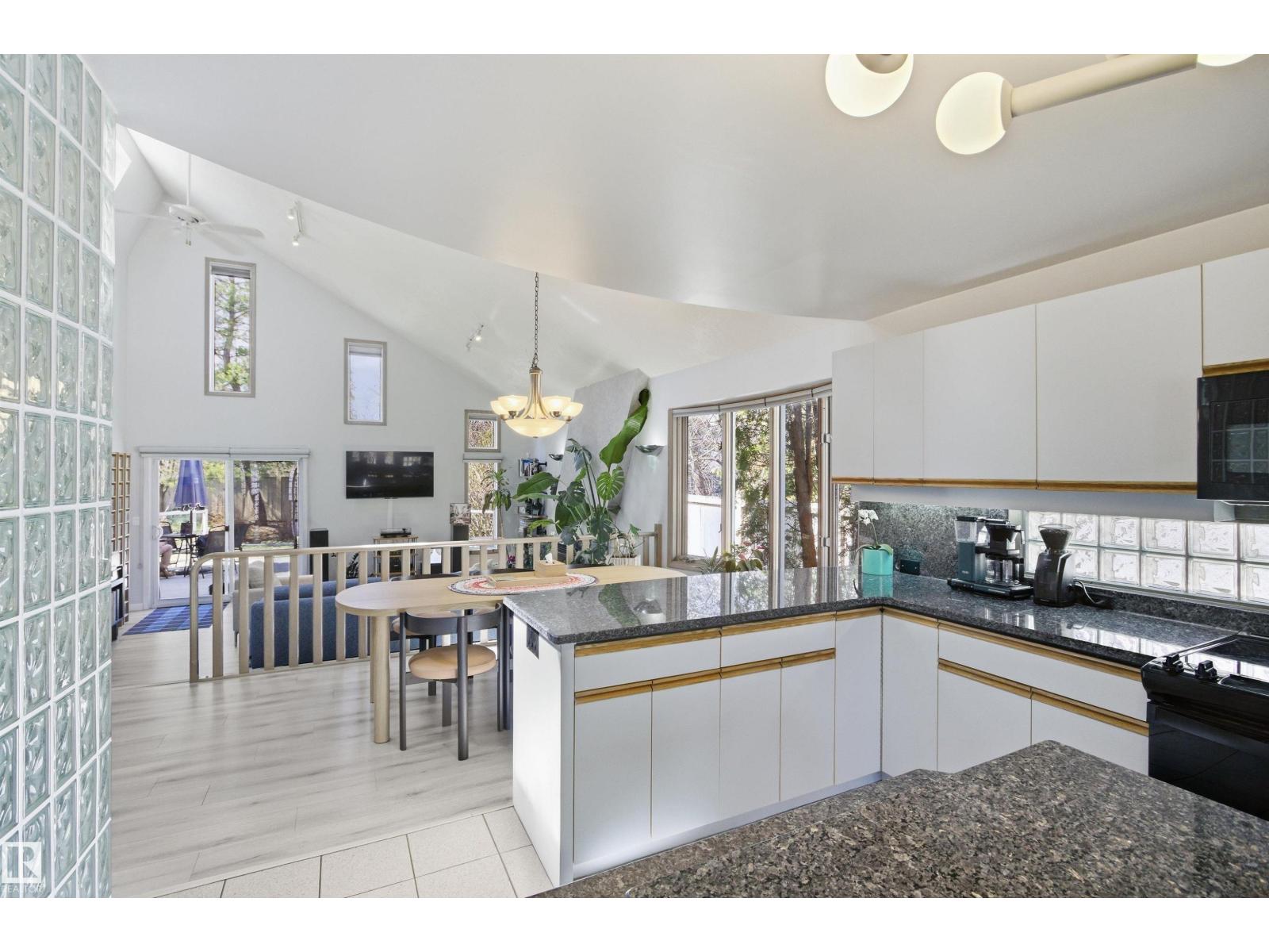 1116 111A ST NW - 10