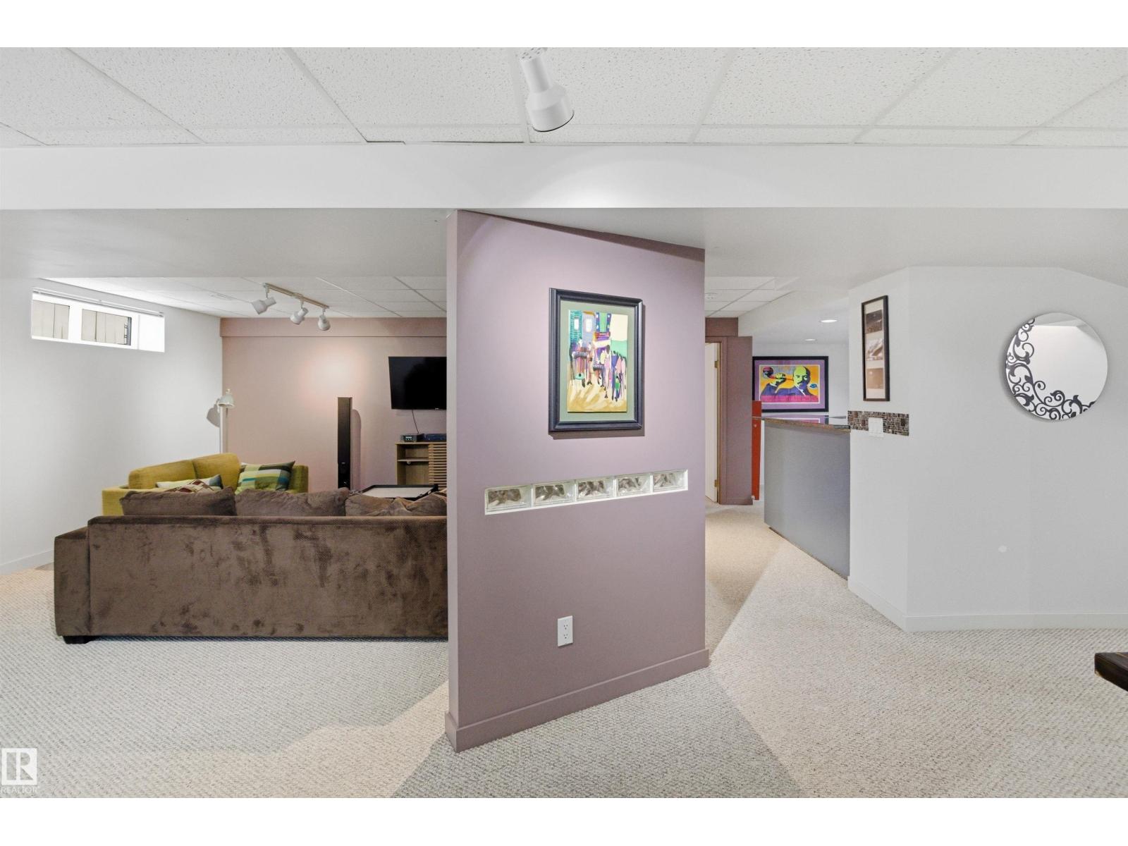 1116 111A ST NW - 31