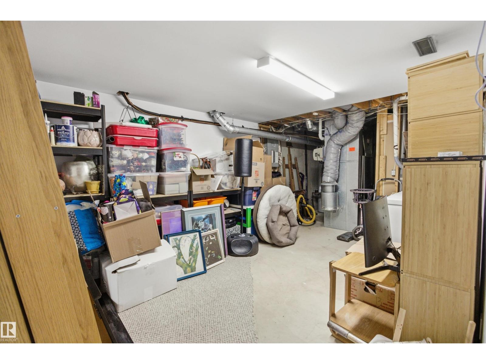 1116 111A ST NW - 43