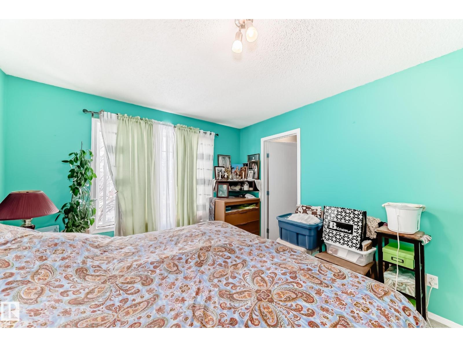 15112 139 ST NW - 19