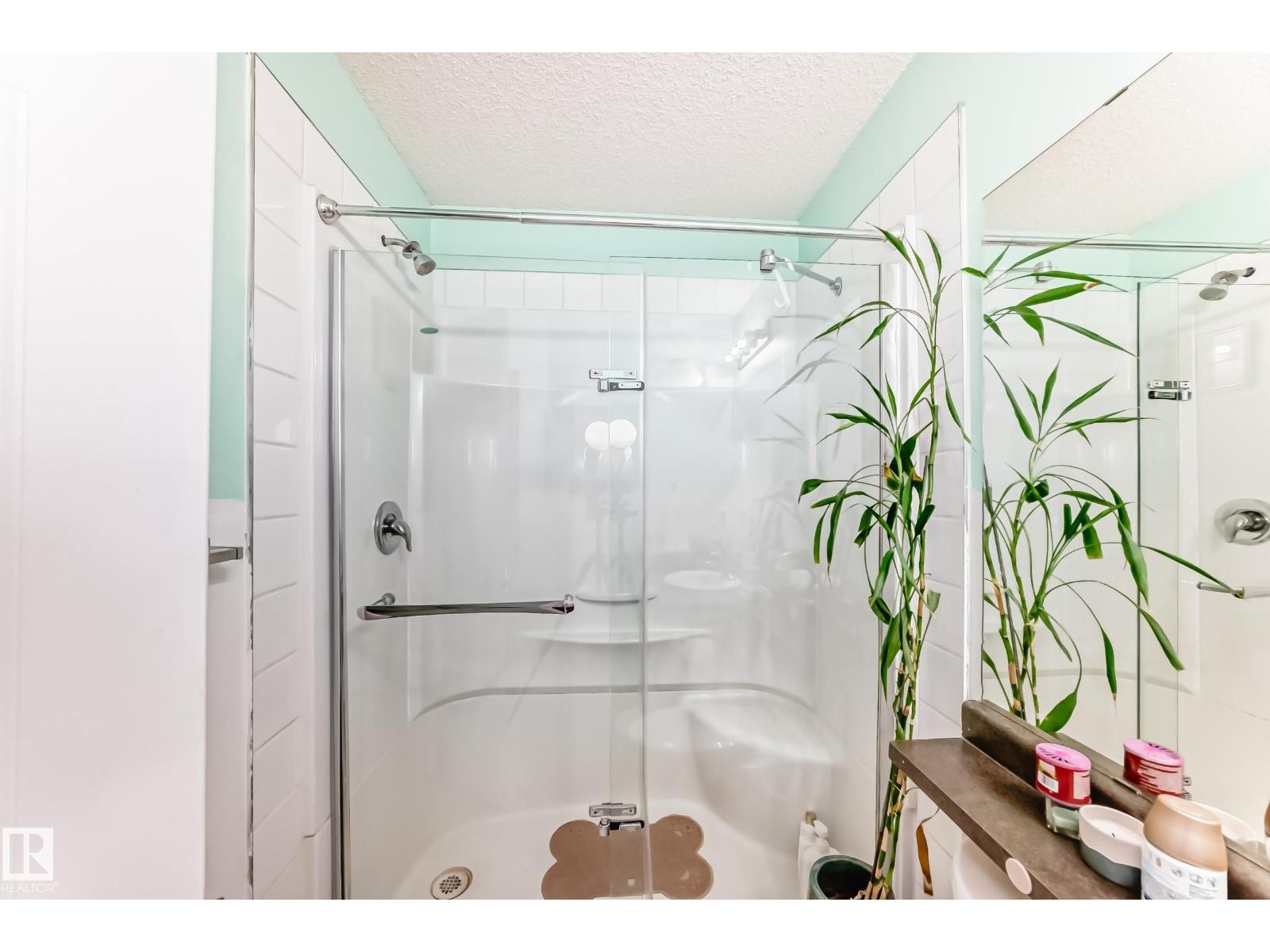 15112 139 ST NW - 25