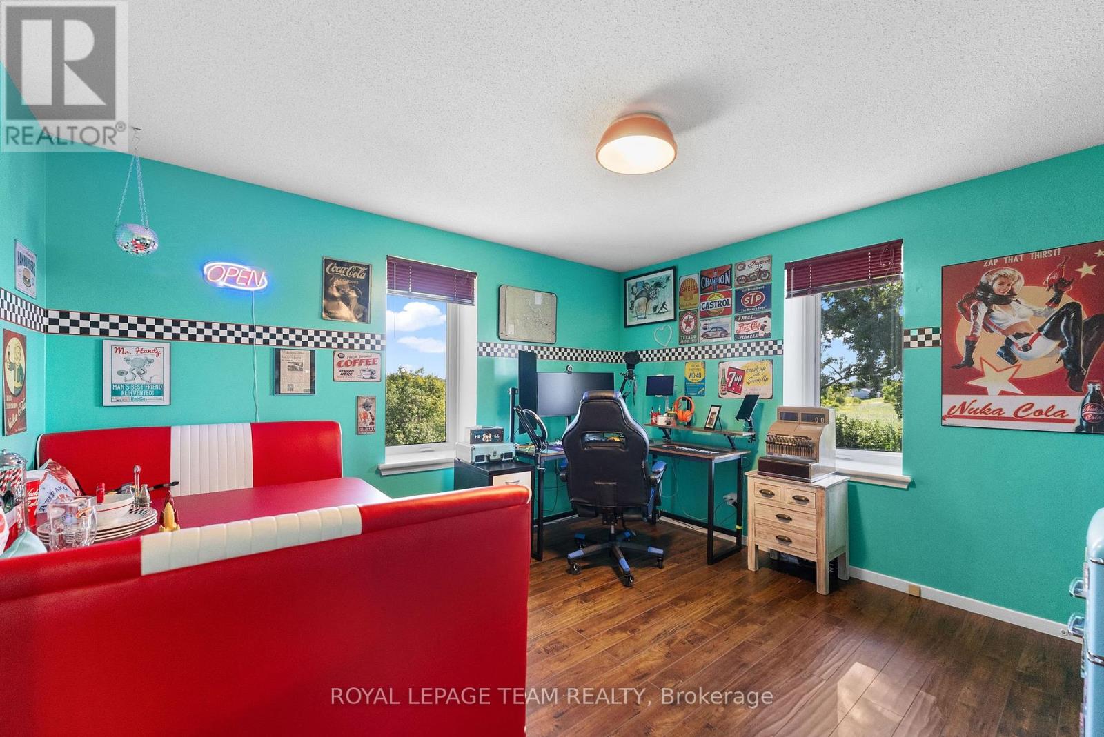 263 GARDEN OF EDEN ROAD - 18