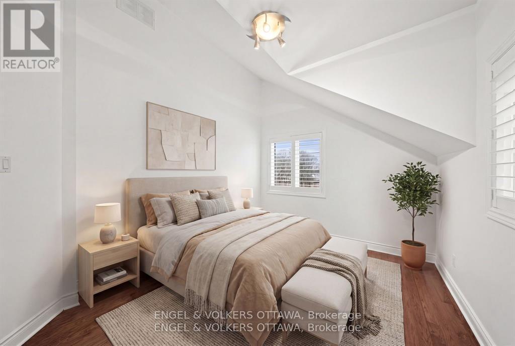249 ATLANTIS AVENUE - 21