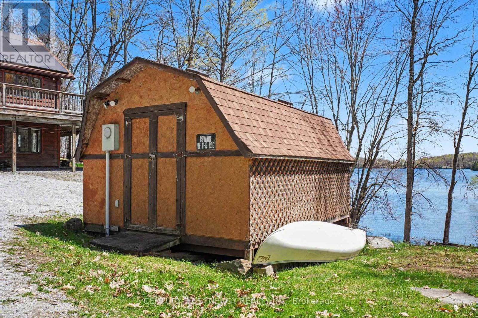 773 SHERBROOKE DRIVE - 30