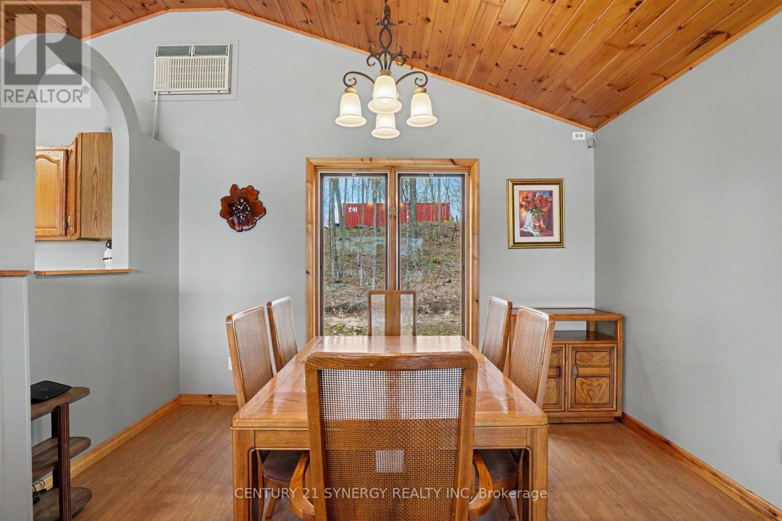 773 SHERBROOKE DRIVE - 6