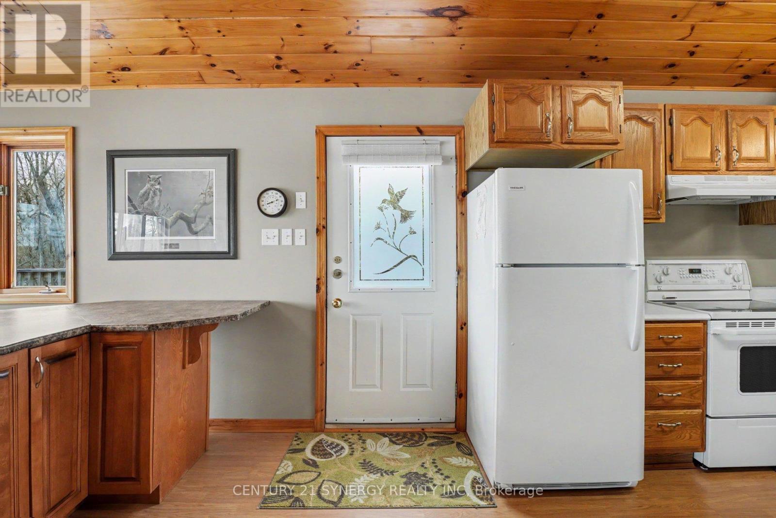 773 SHERBROOKE DRIVE - 7