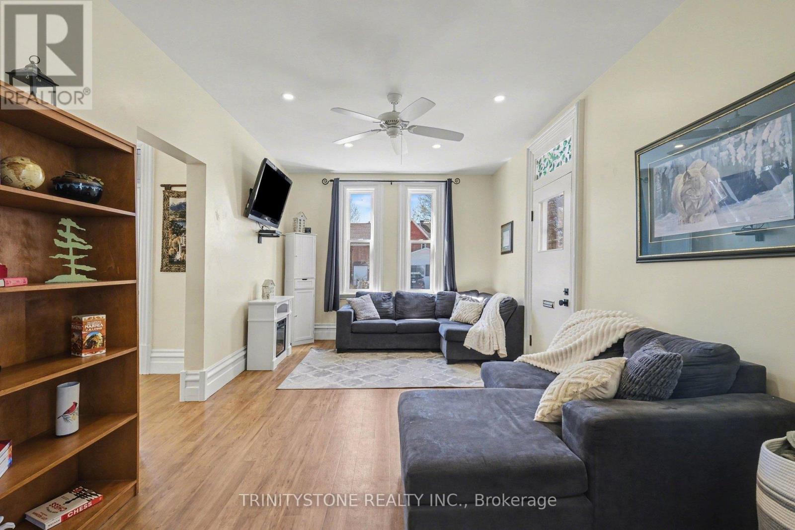 321 ALBERT STREET - 10