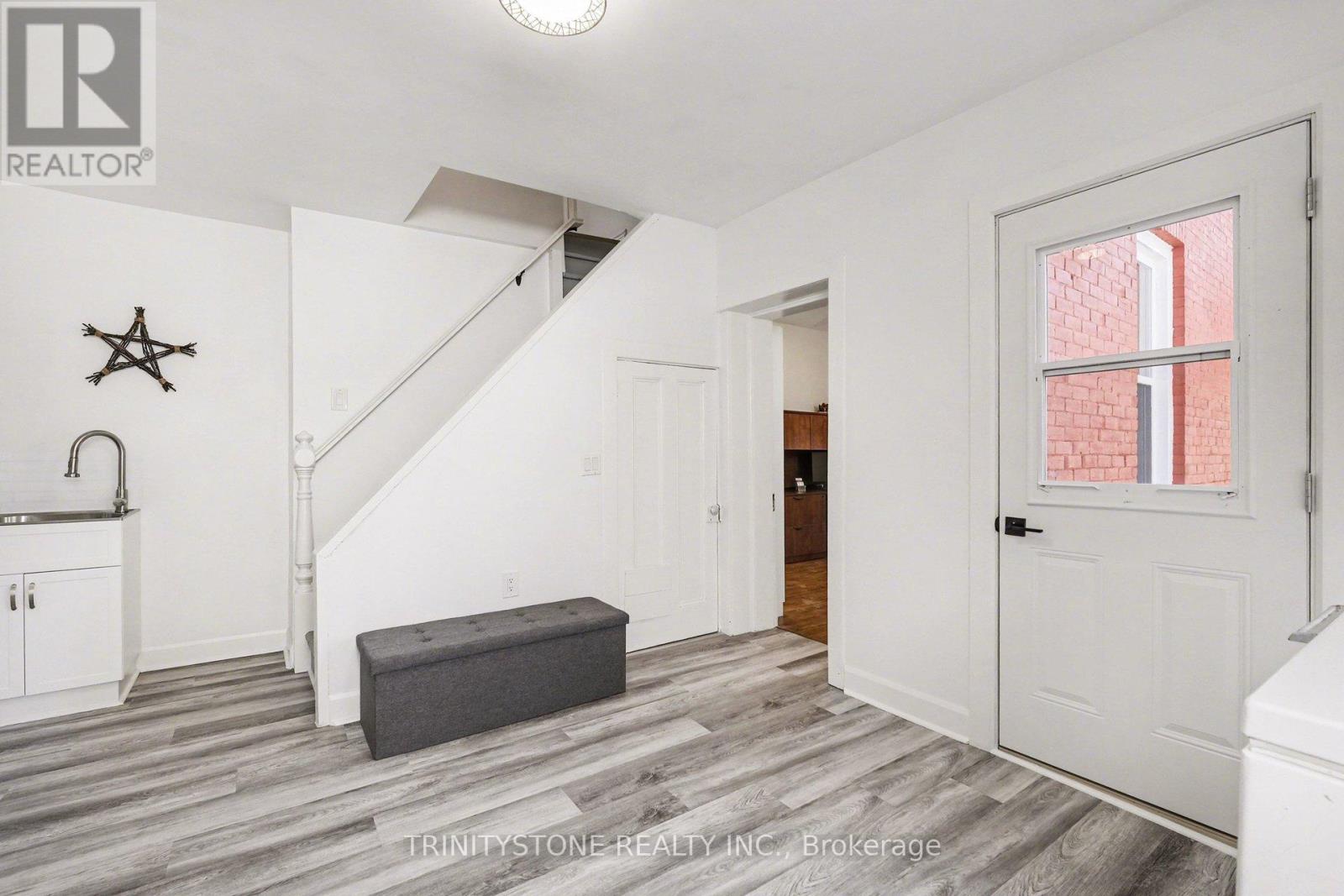 321 ALBERT STREET - 16