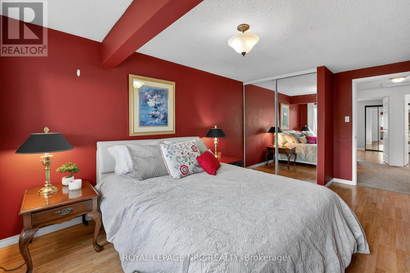 53 LARRAINE AVENUE - 21