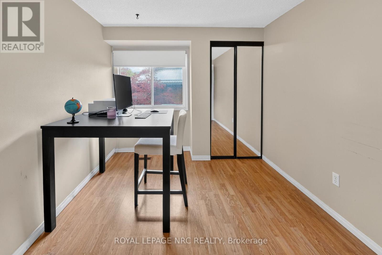 53 LARRAINE AVENUE - 27