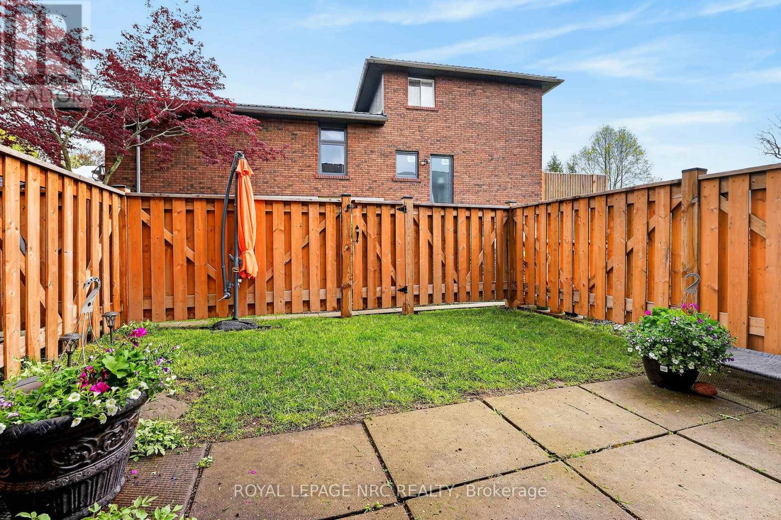 53 LARRAINE AVENUE - 34