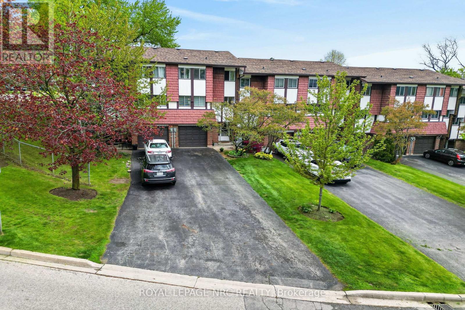 53 LARRAINE AVENUE - 38
