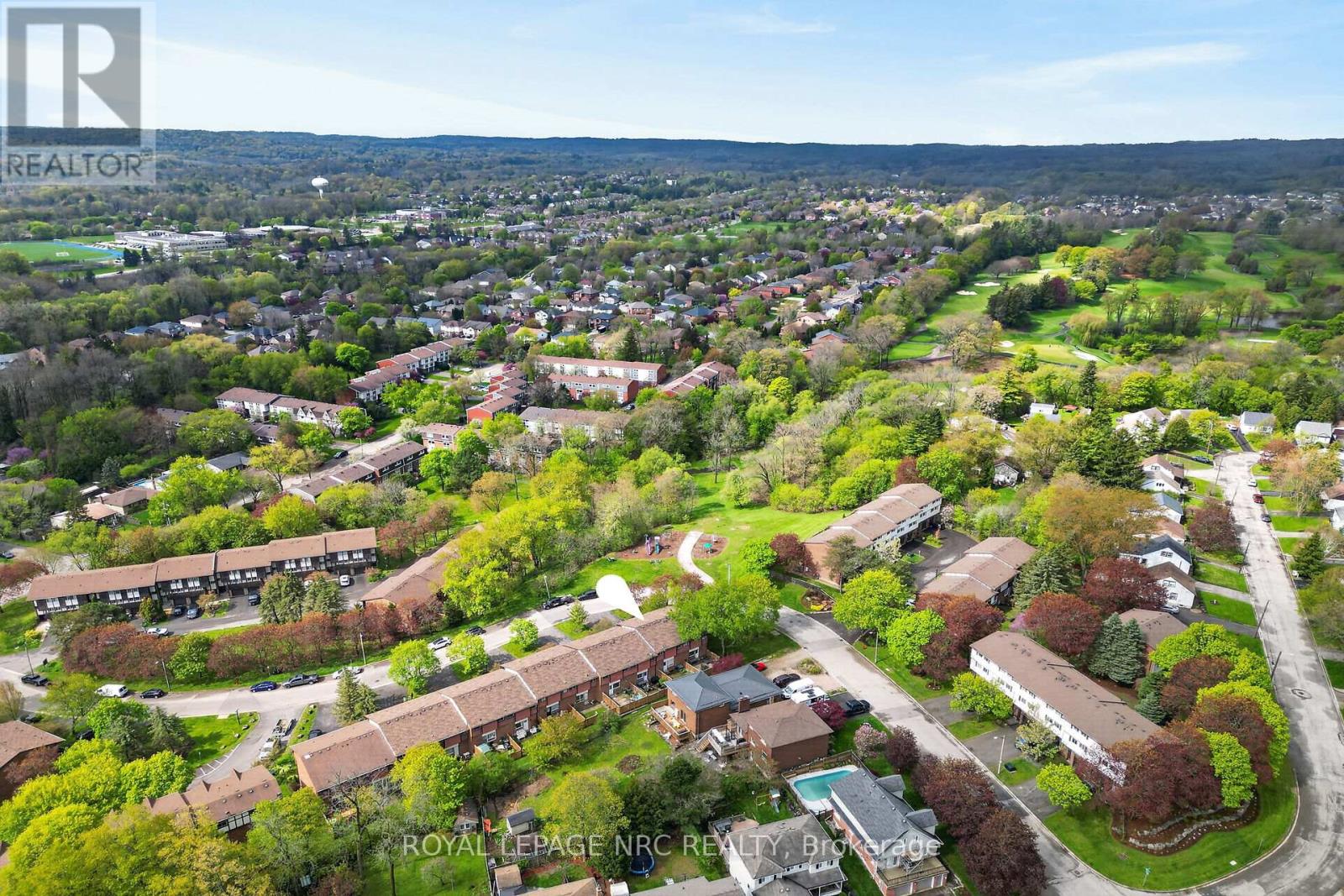 53 LARRAINE AVENUE - 44