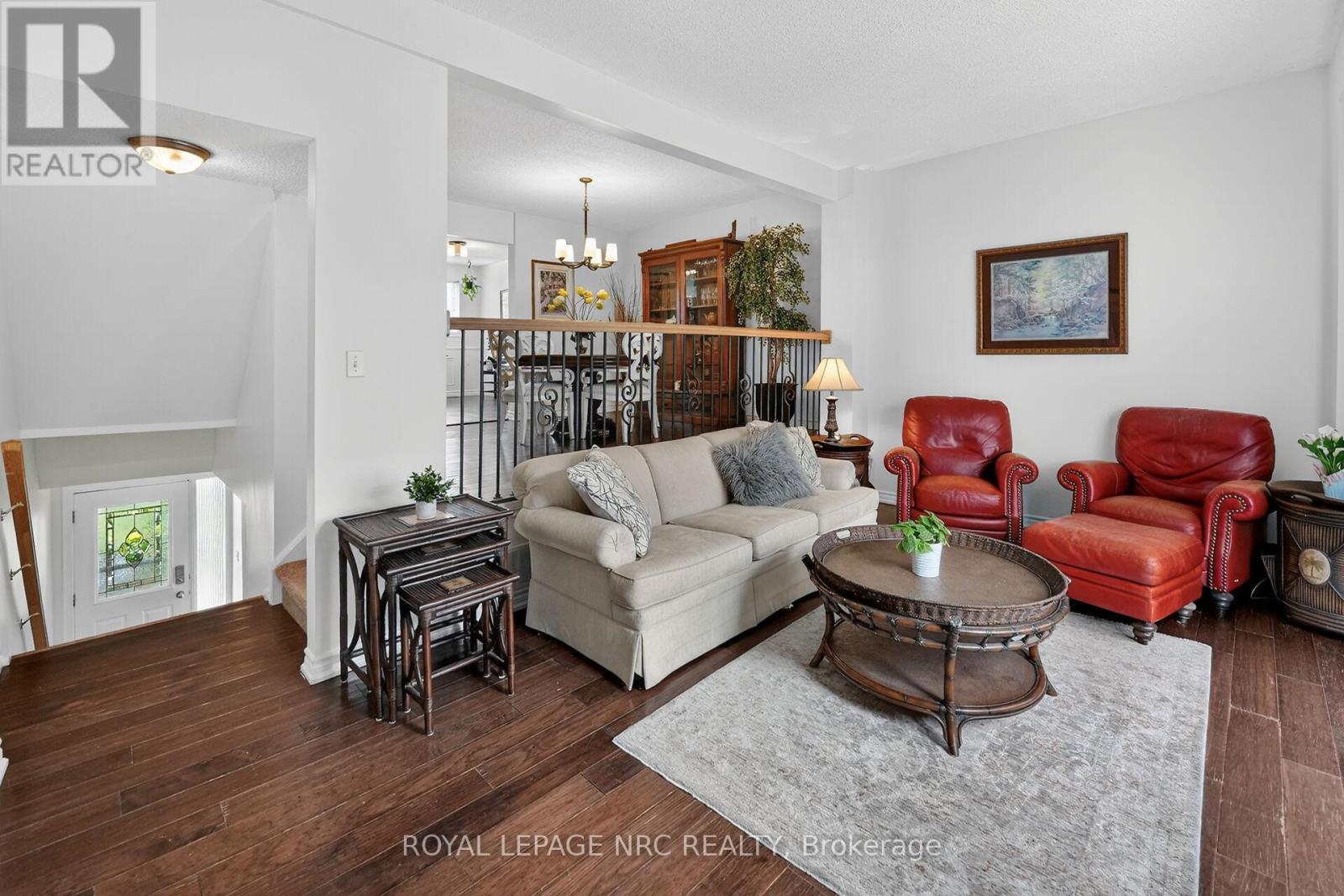 53 LARRAINE AVENUE - 8