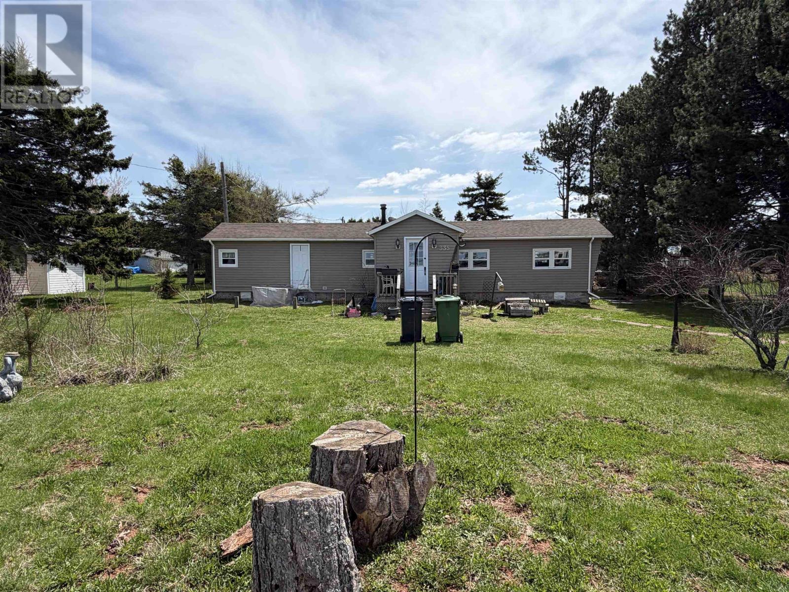 335 GLENN Drive - 1