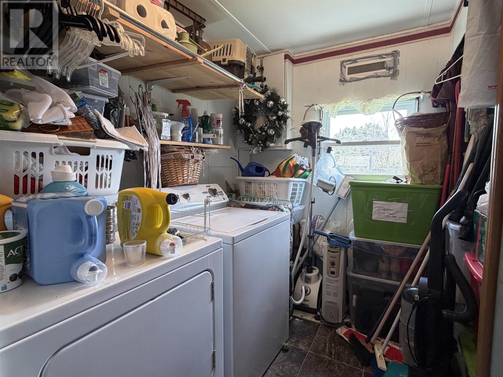 335 GLENN Drive - 10