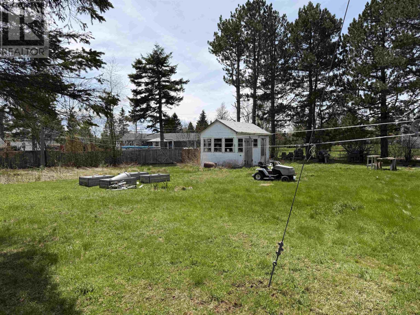 335 GLENN Drive - 13