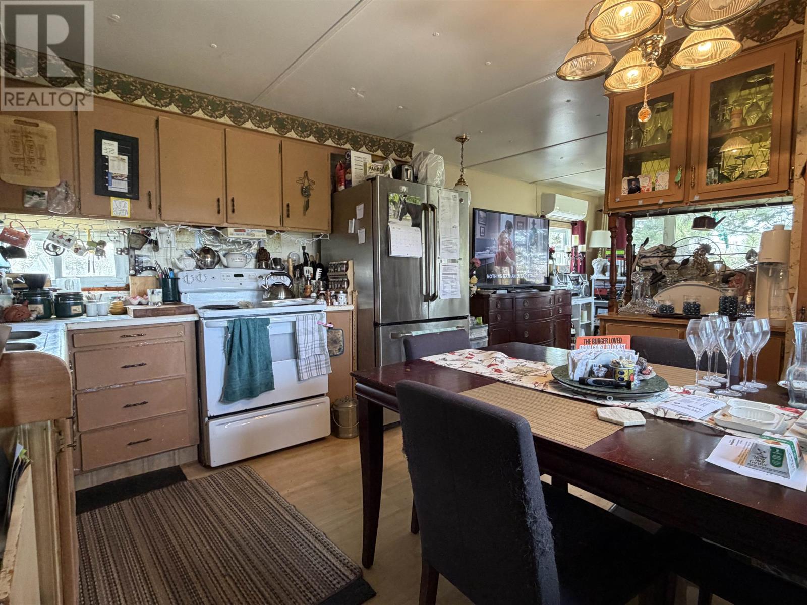 335 GLENN Drive - 4