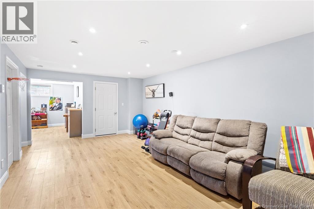 13 Lynch Lane - 30