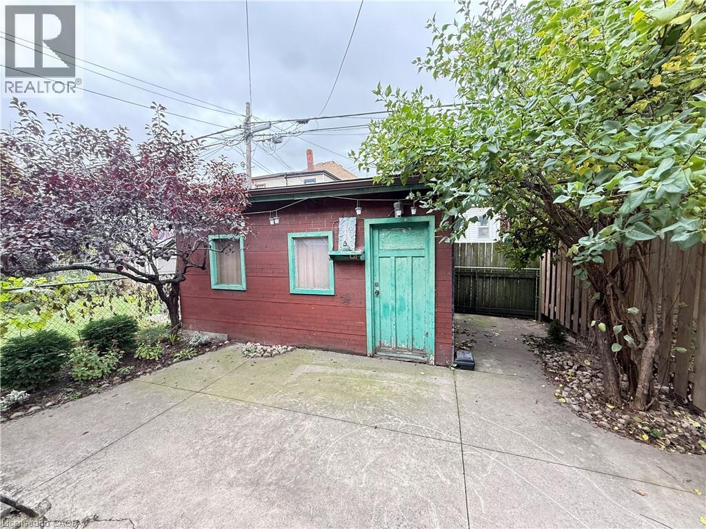 24 SOMERSET Avenue, Hamilton, Ontario, L8L2L5 — Photo 19