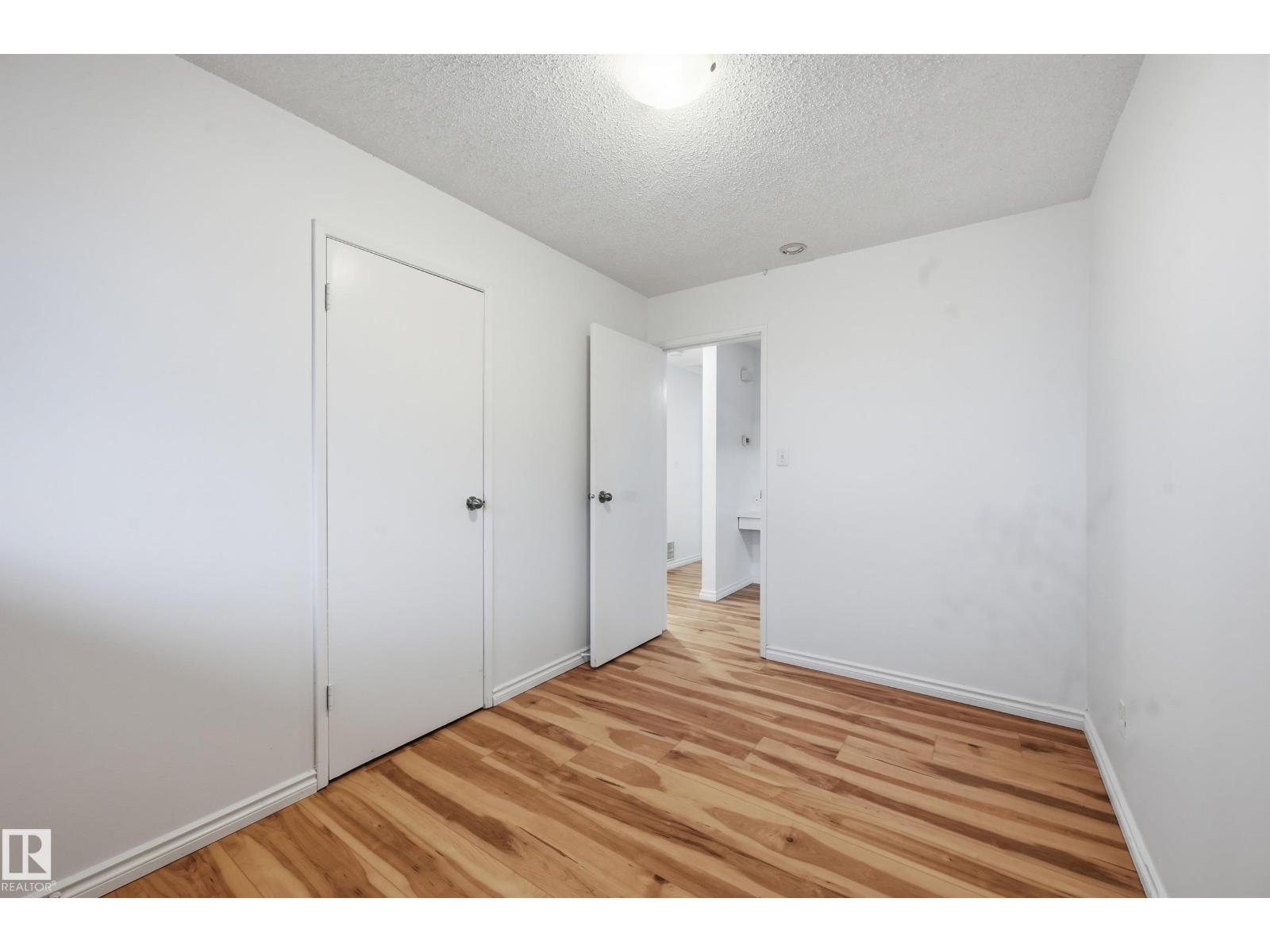 13903 87 ST NW - 16