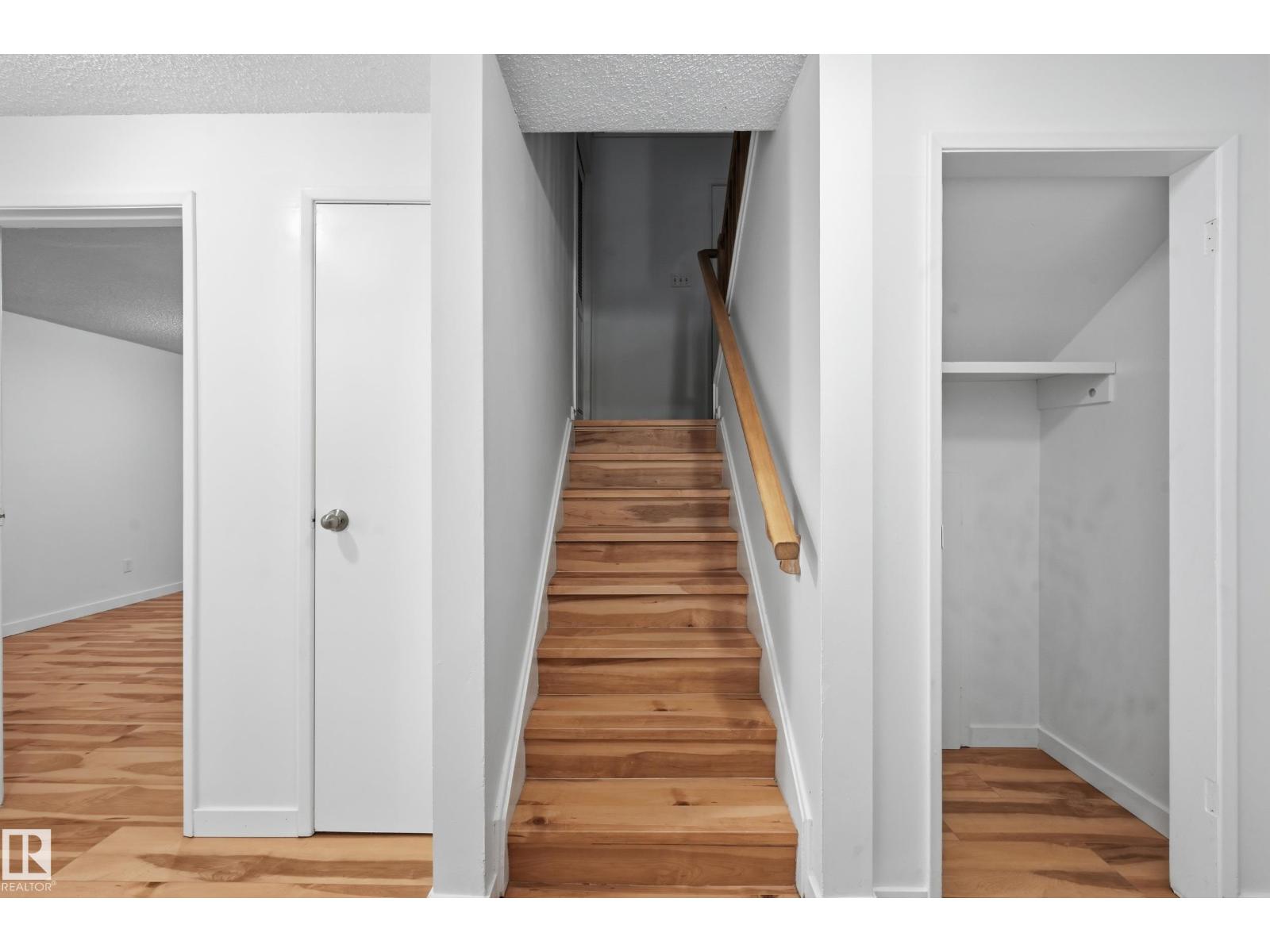 13903 87 ST NW - 27