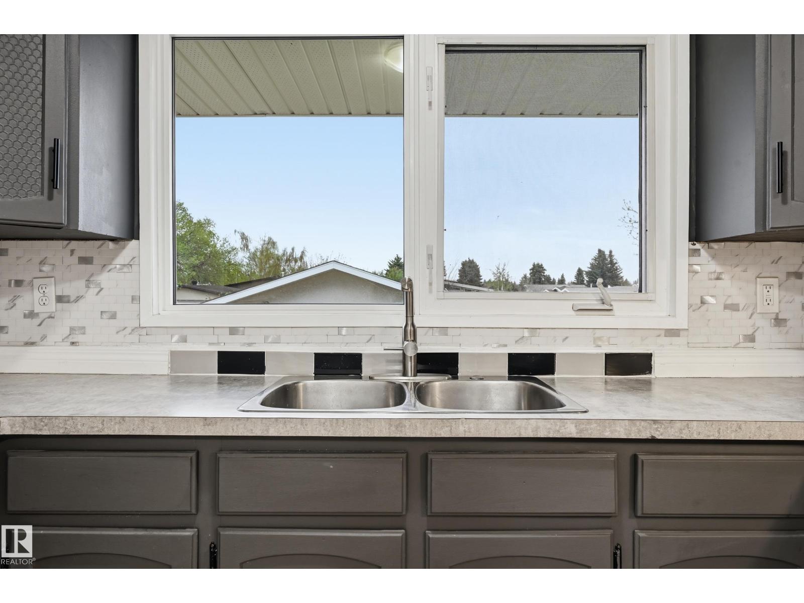13903 87 ST NW - 12