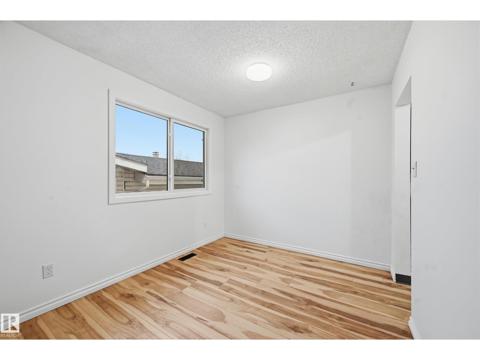 13903 87 ST NW - 7