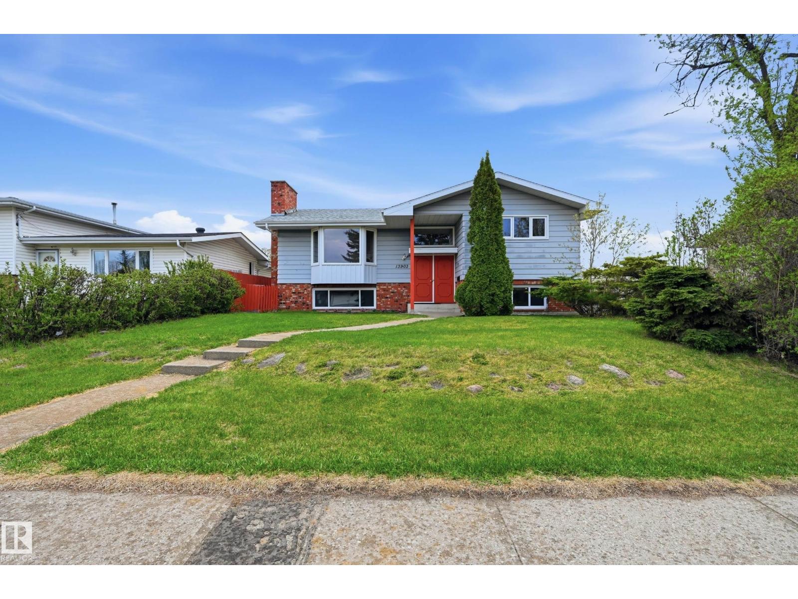 13903 87 ST NW - 48