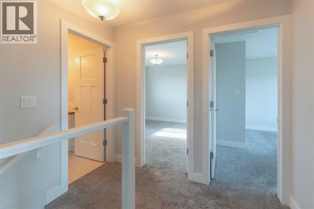 201 Grassland Boulevard W - 29