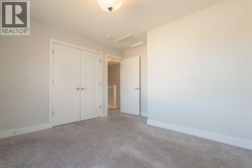 201 Grassland Boulevard W - 31